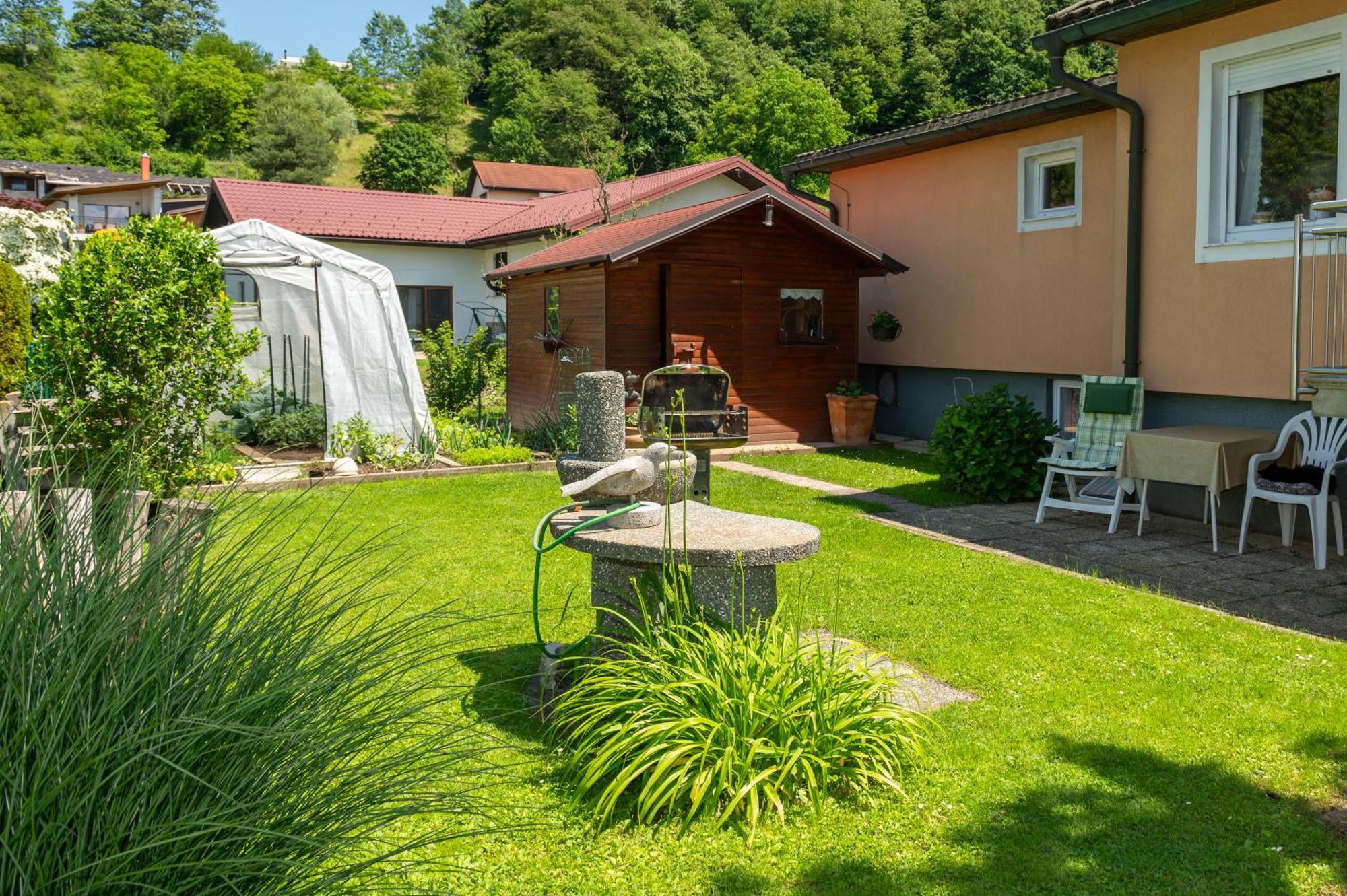 Relax Apartma Peter Ptuj Bagian luar foto