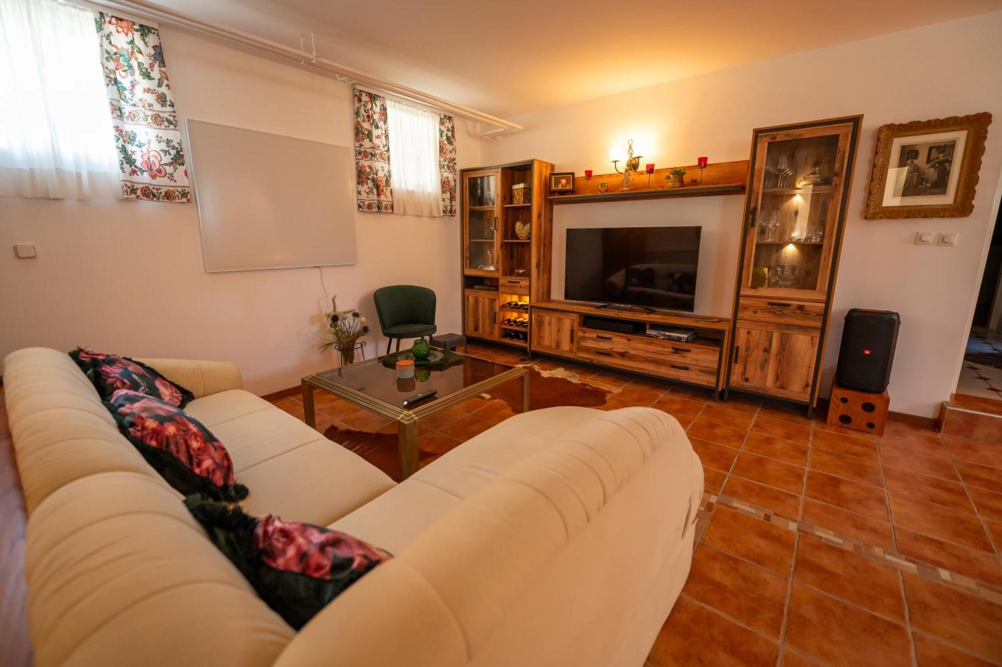 Relax Apartma Peter Ptuj Bagian luar foto